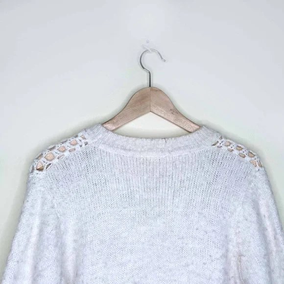 ⚡️SOLD⚡️   vintage crochet rose eyelash sweater - size small - Picture 6 of 9